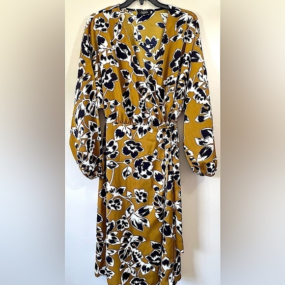NWOT, Floral Wrap Dress - Picture 1 of 2